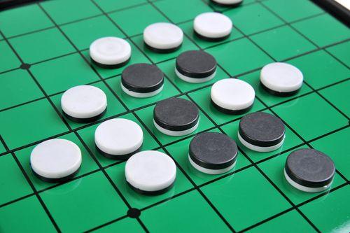 《黑与白的棋语：笑谈人生》