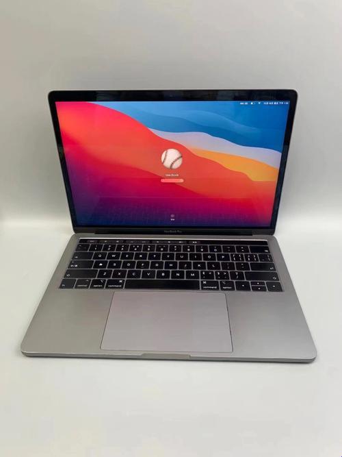 18岁MacBook Pro，网友热议的“新宠”or“吐槽”焦点？