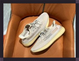 Yeezy亚洲限定满天星：网民热议的新焦点